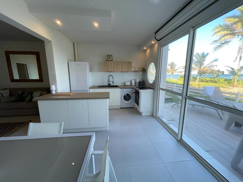 Appartement La Perle, T2 Les Pieds Dans L'Eau A 50M De La Mer Saint-Francois  Εξωτερικό φωτογραφία